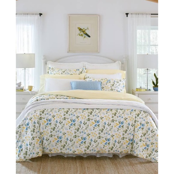 Laura Ashley Bedding Laura Ashley Comforter And Sham Set Poshmark